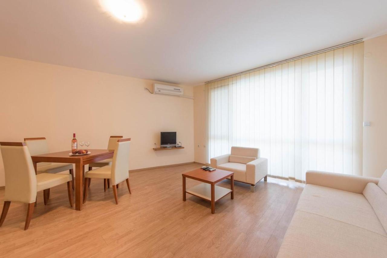 Gt Riviera Fort Beach Apartments 拉夫达 外观 照片