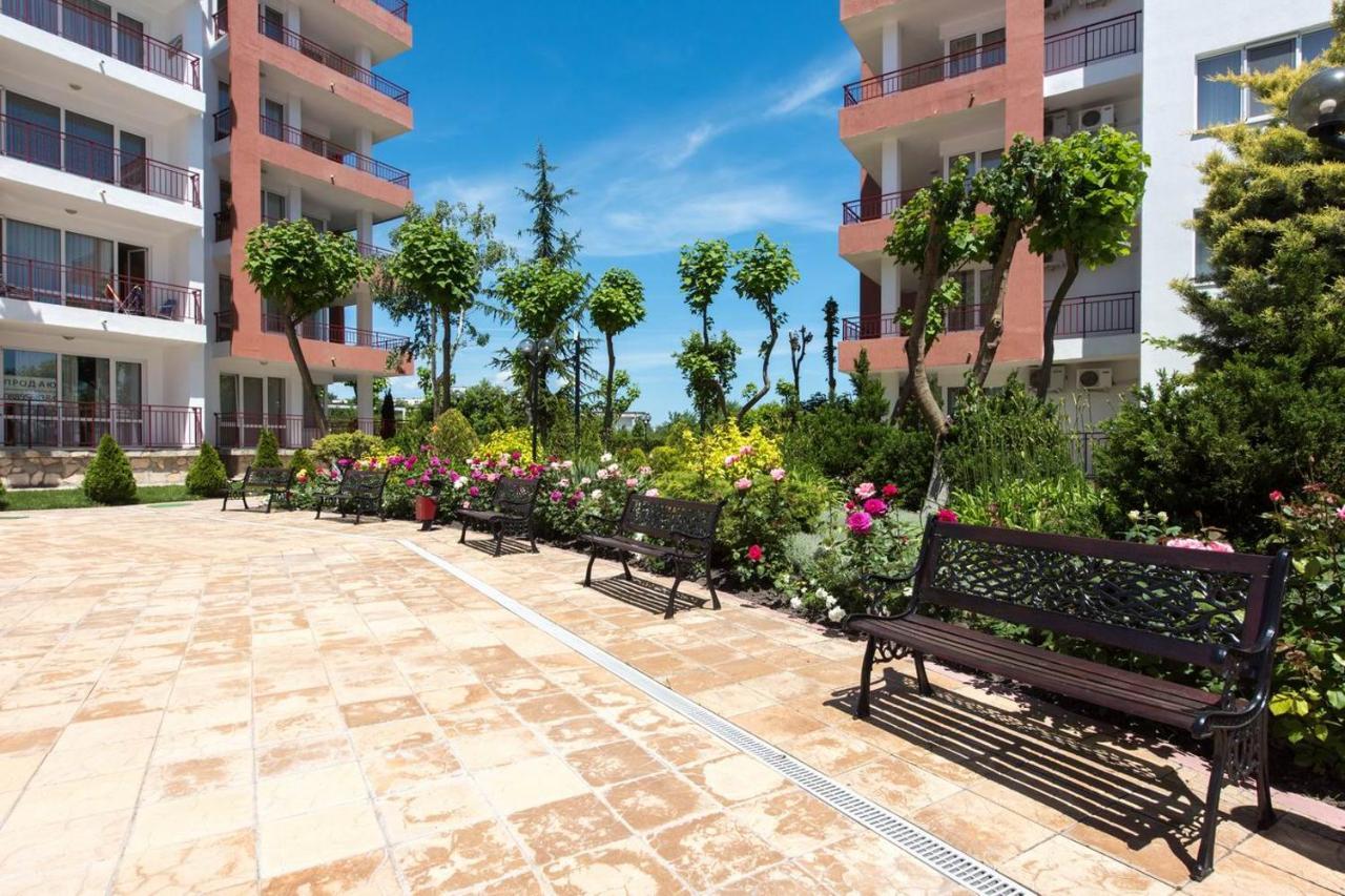 Gt Riviera Fort Beach Apartments 拉夫达 外观 照片